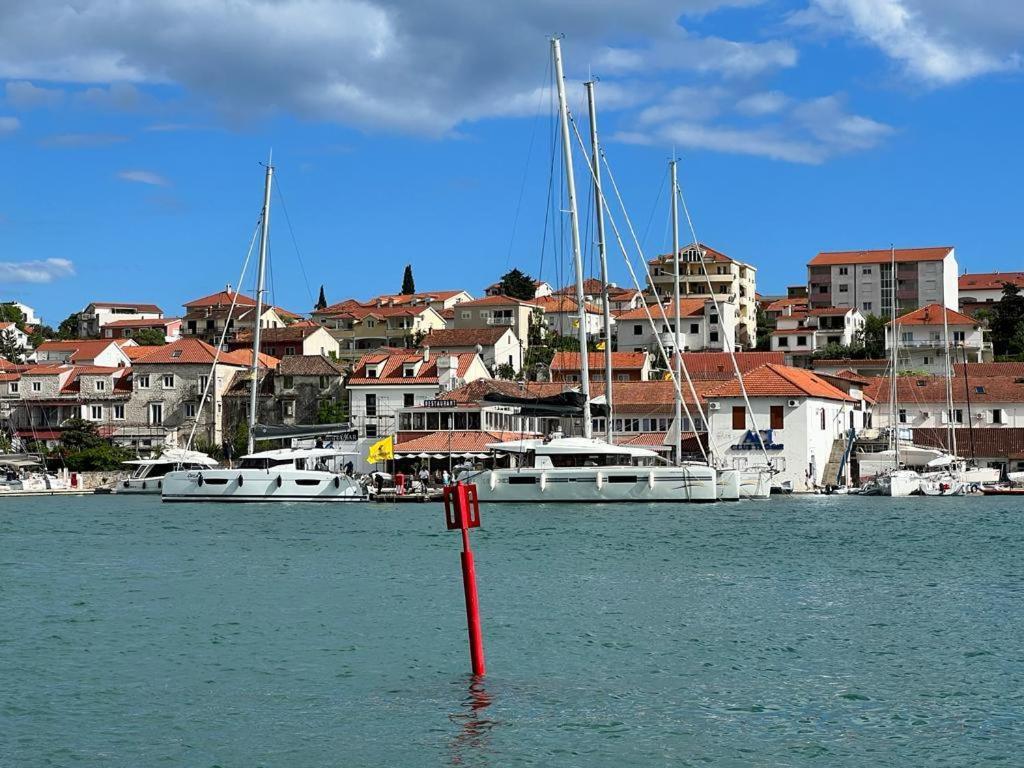 History Apartments Kaštela 外观 照片