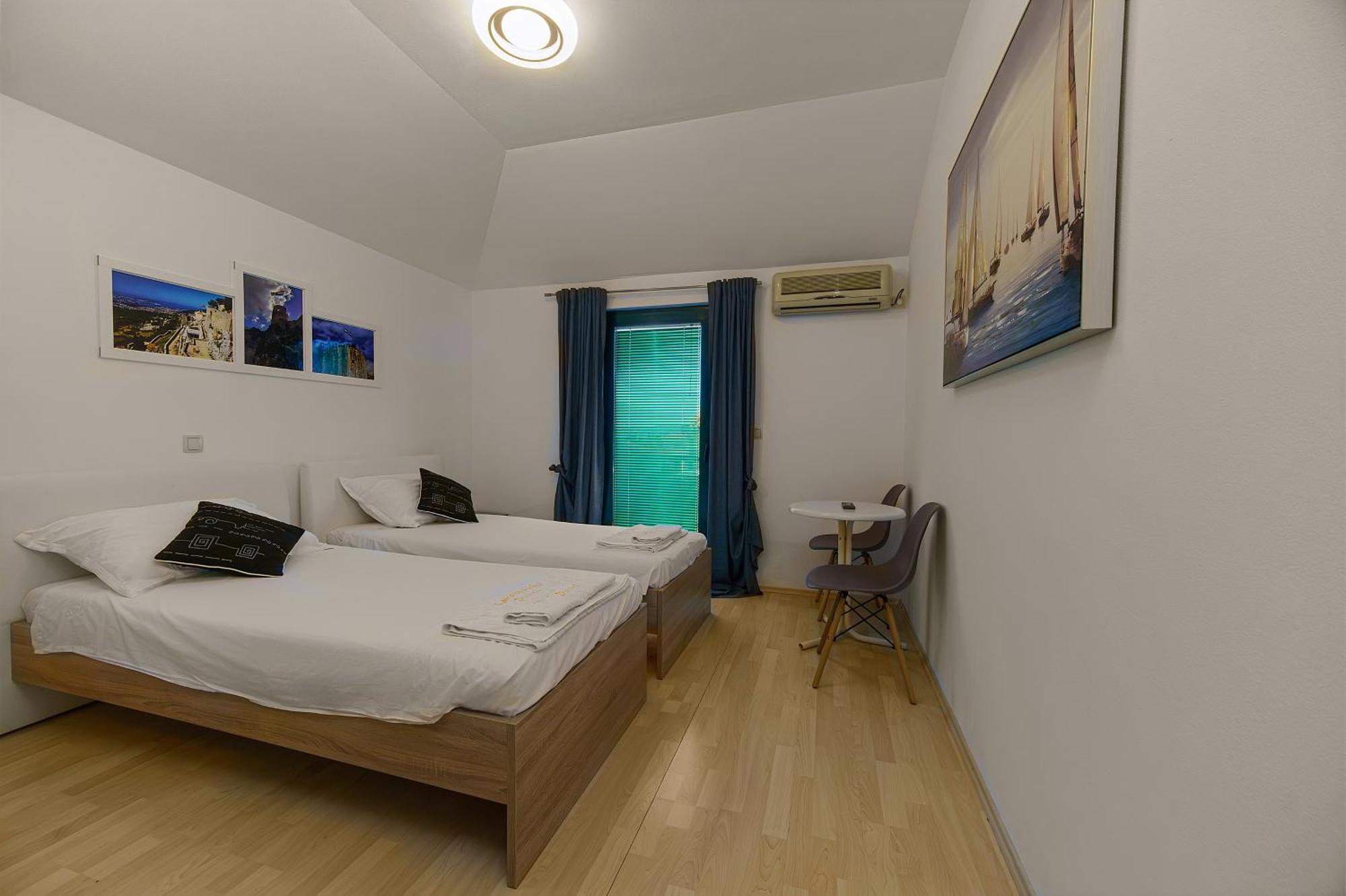 History Apartments Kaštela 外观 照片
