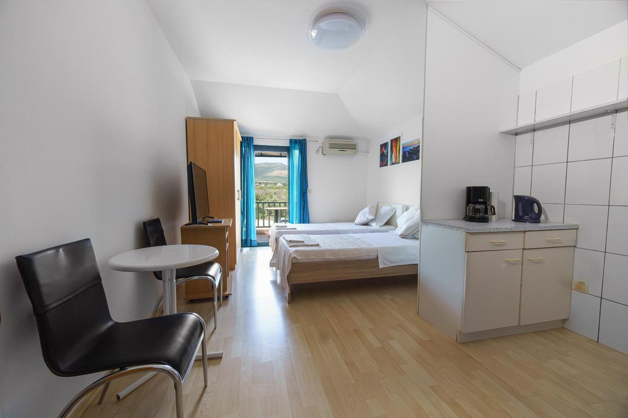 History Apartments Kaštela 外观 照片
