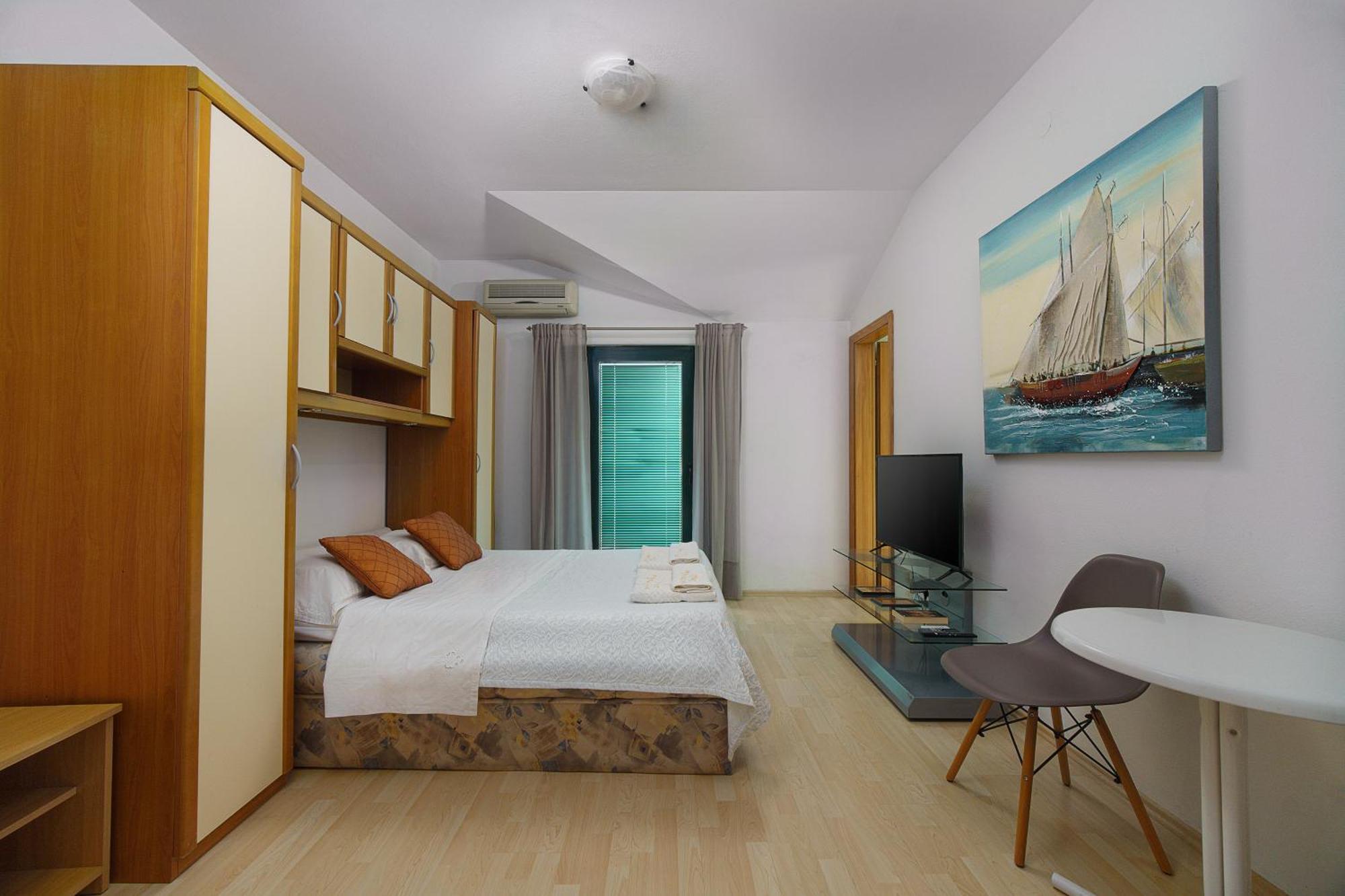 History Apartments Kaštela 外观 照片