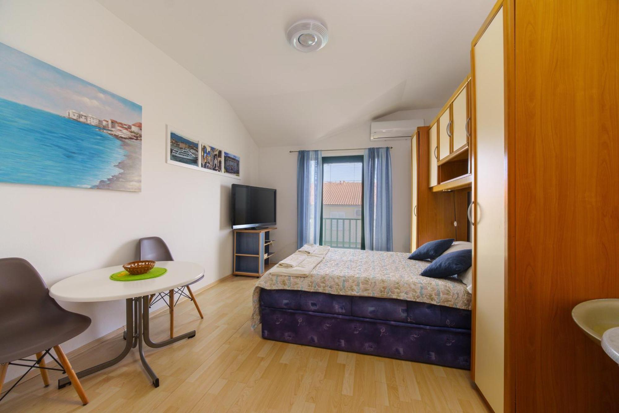 History Apartments Kaštela 外观 照片